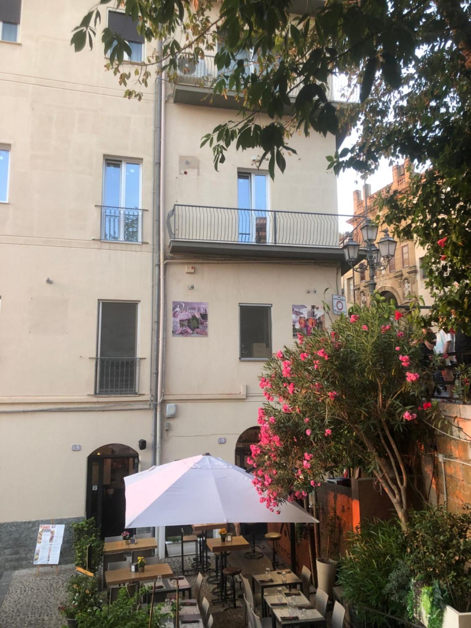 Villa Di Giorgi Apartments Center Cefalù Exterior foto